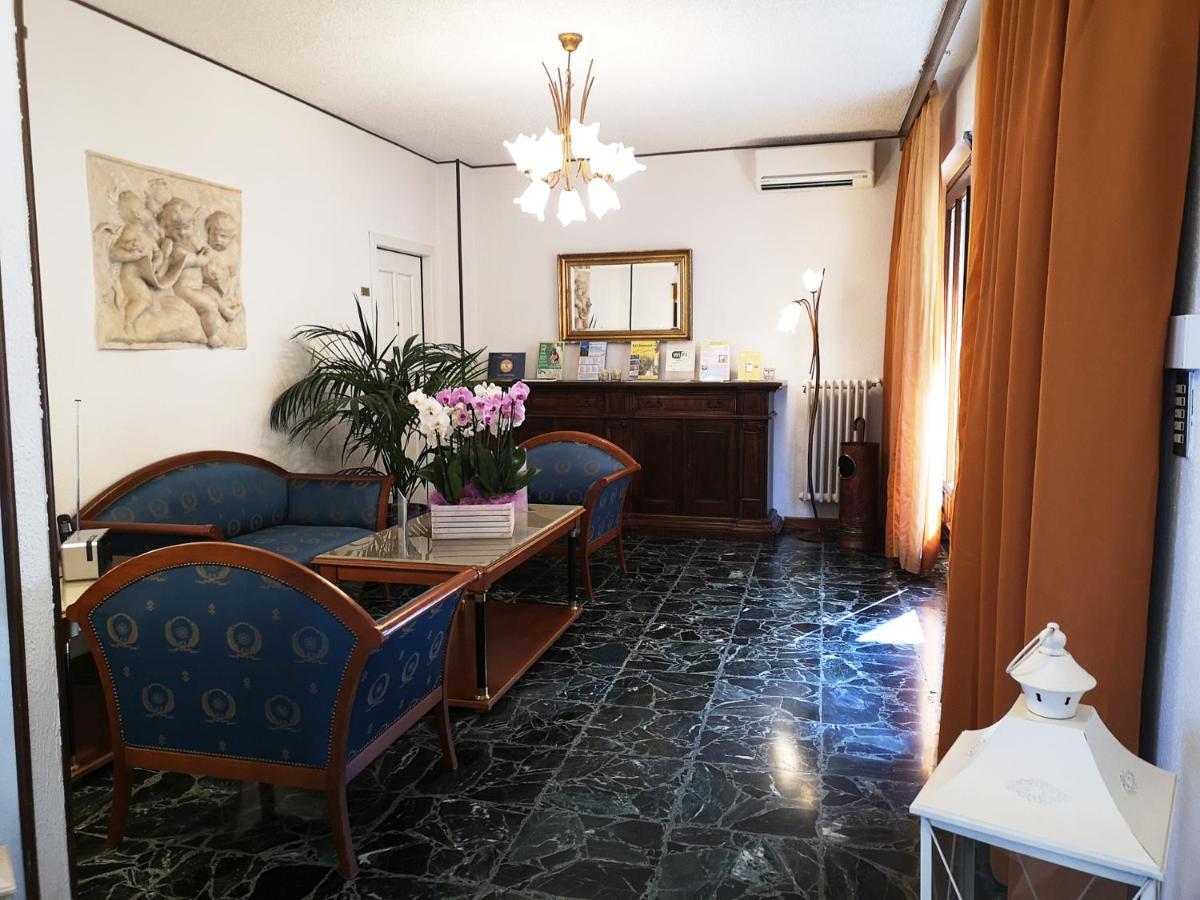 Hotel Villa Margherita Limone sul Garda Ngoại thất bức ảnh