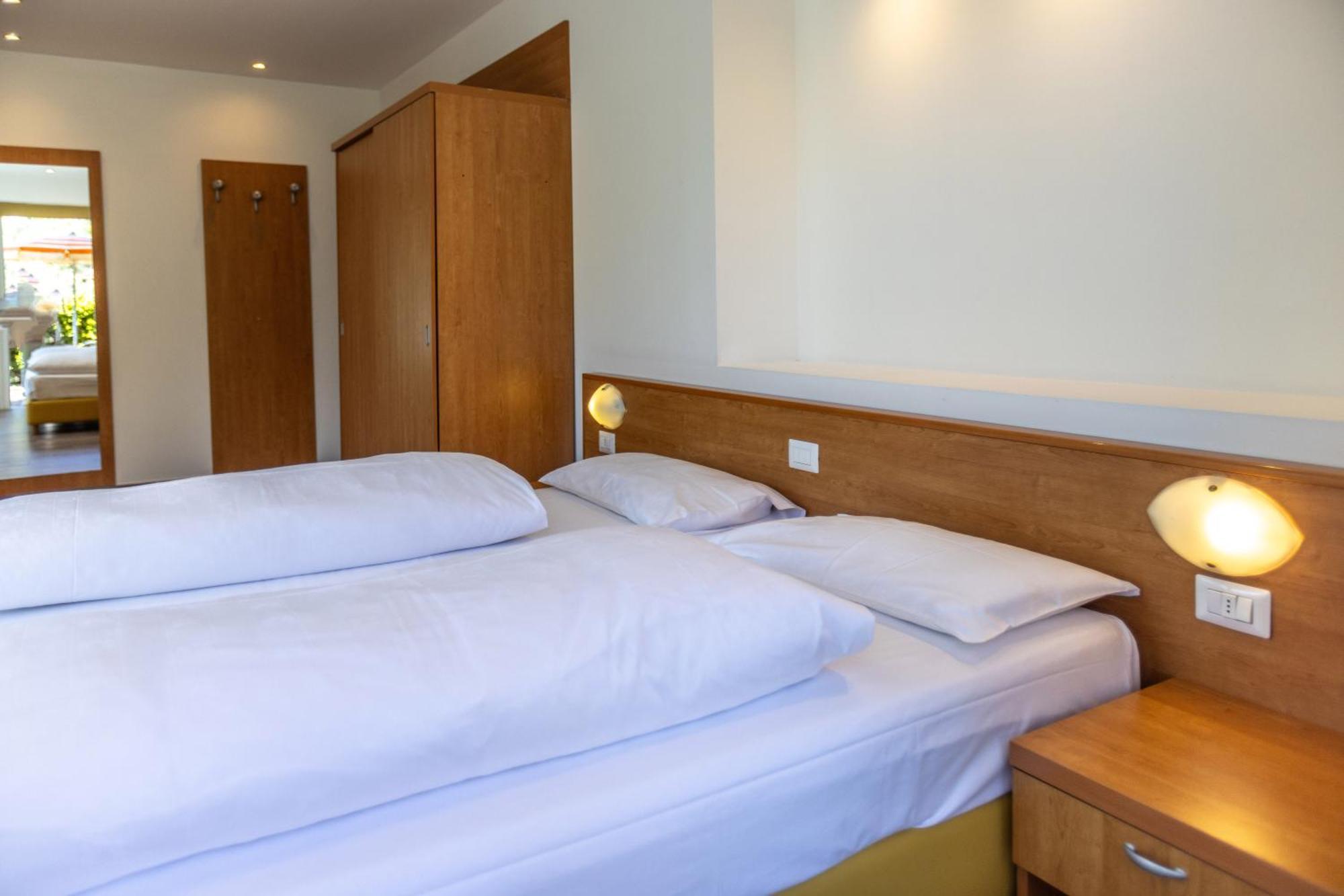 Hotel Villa Margherita Limone sul Garda Ngoại thất bức ảnh