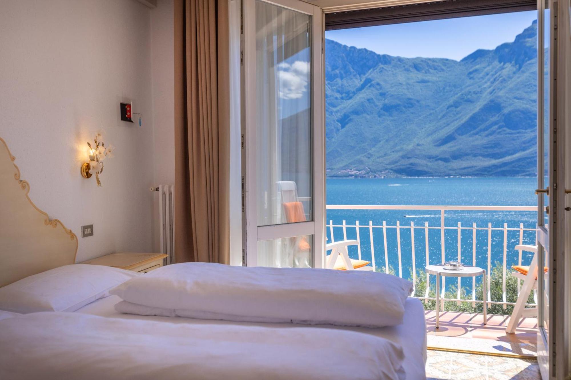 Hotel Villa Margherita Limone sul Garda Ngoại thất bức ảnh