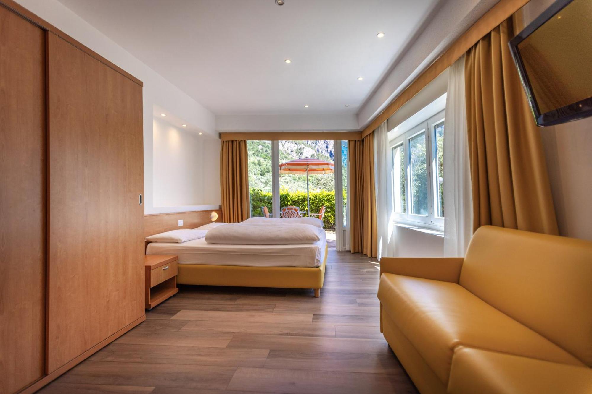 Hotel Villa Margherita Limone sul Garda Ngoại thất bức ảnh