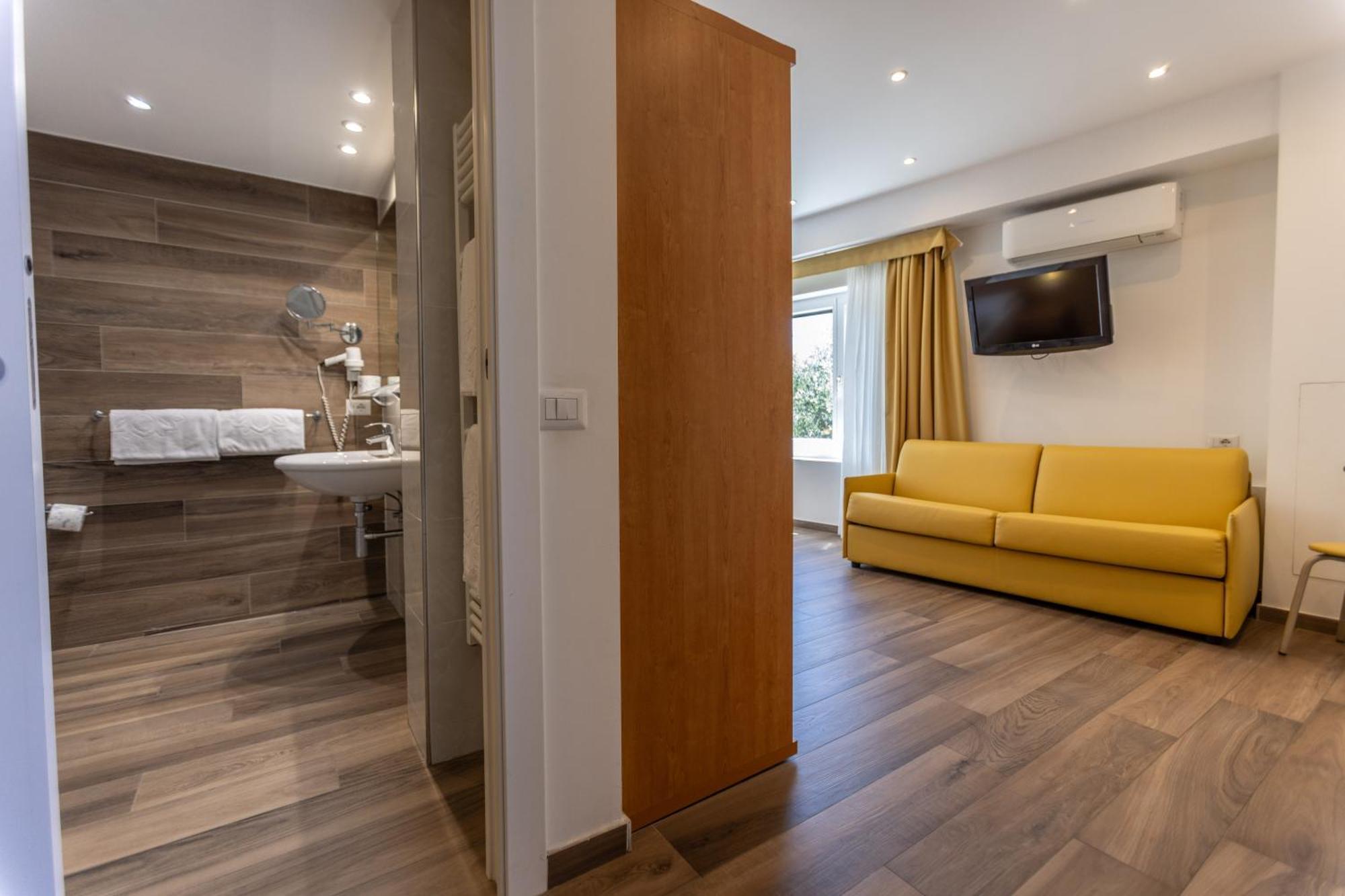 Hotel Villa Margherita Limone sul Garda Ngoại thất bức ảnh