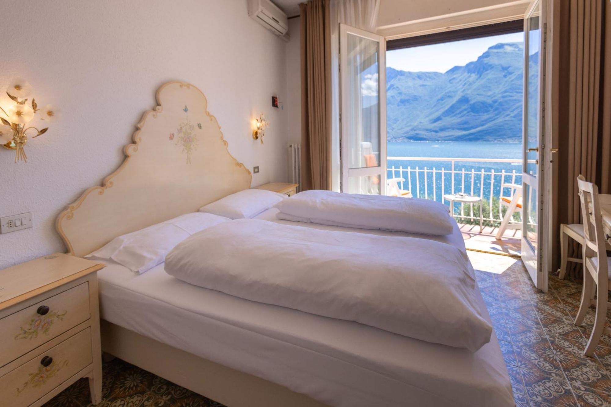 Hotel Villa Margherita Limone sul Garda Ngoại thất bức ảnh