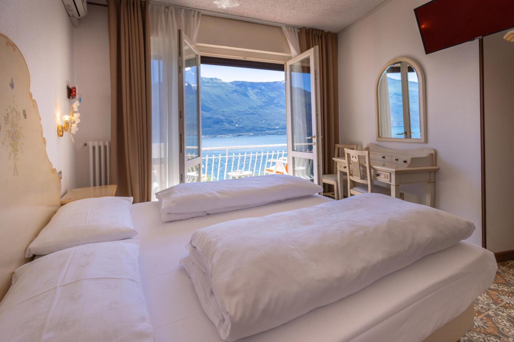 Hotel Villa Margherita Limone sul Garda Ngoại thất bức ảnh