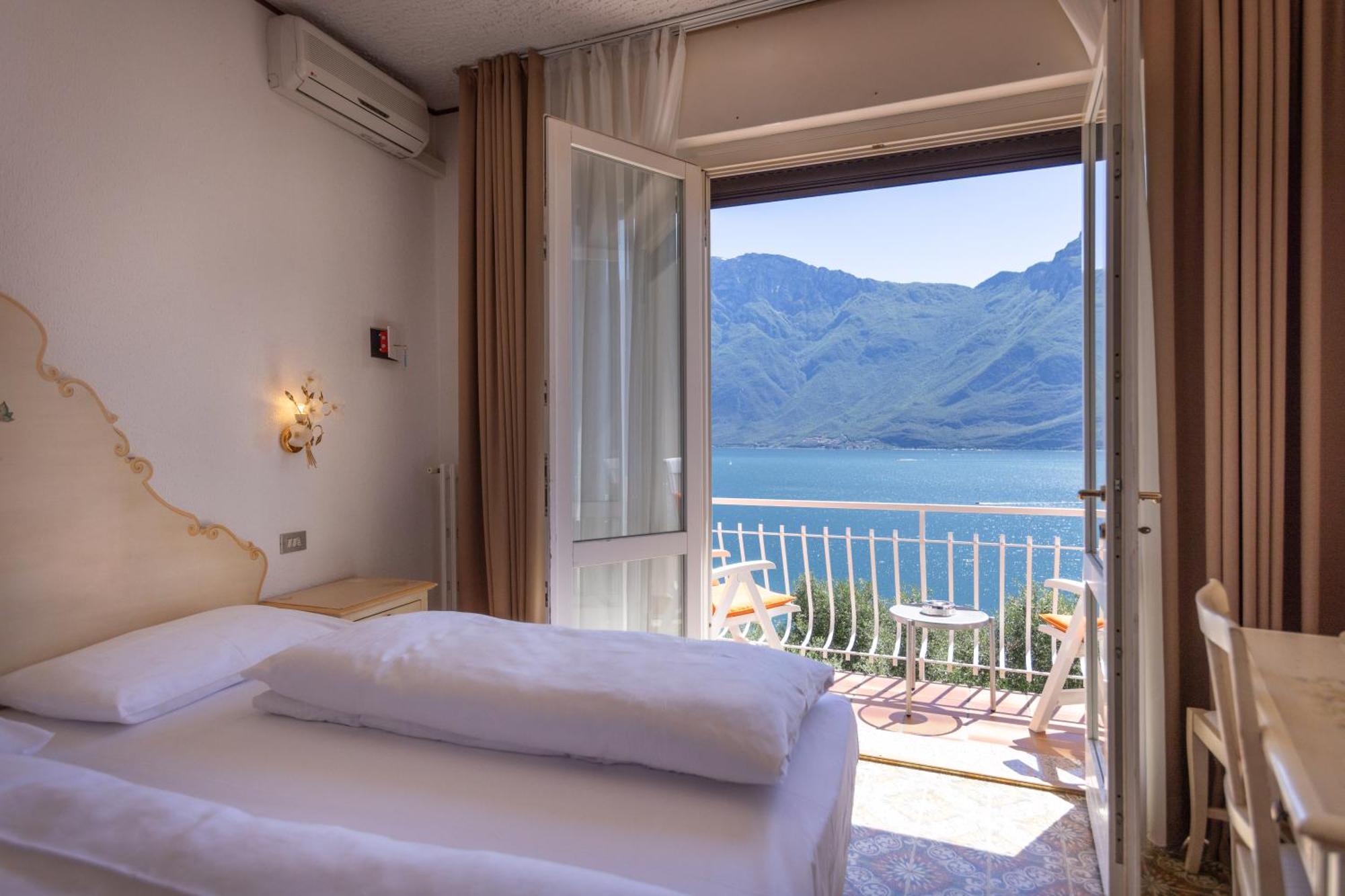 Hotel Villa Margherita Limone sul Garda Ngoại thất bức ảnh