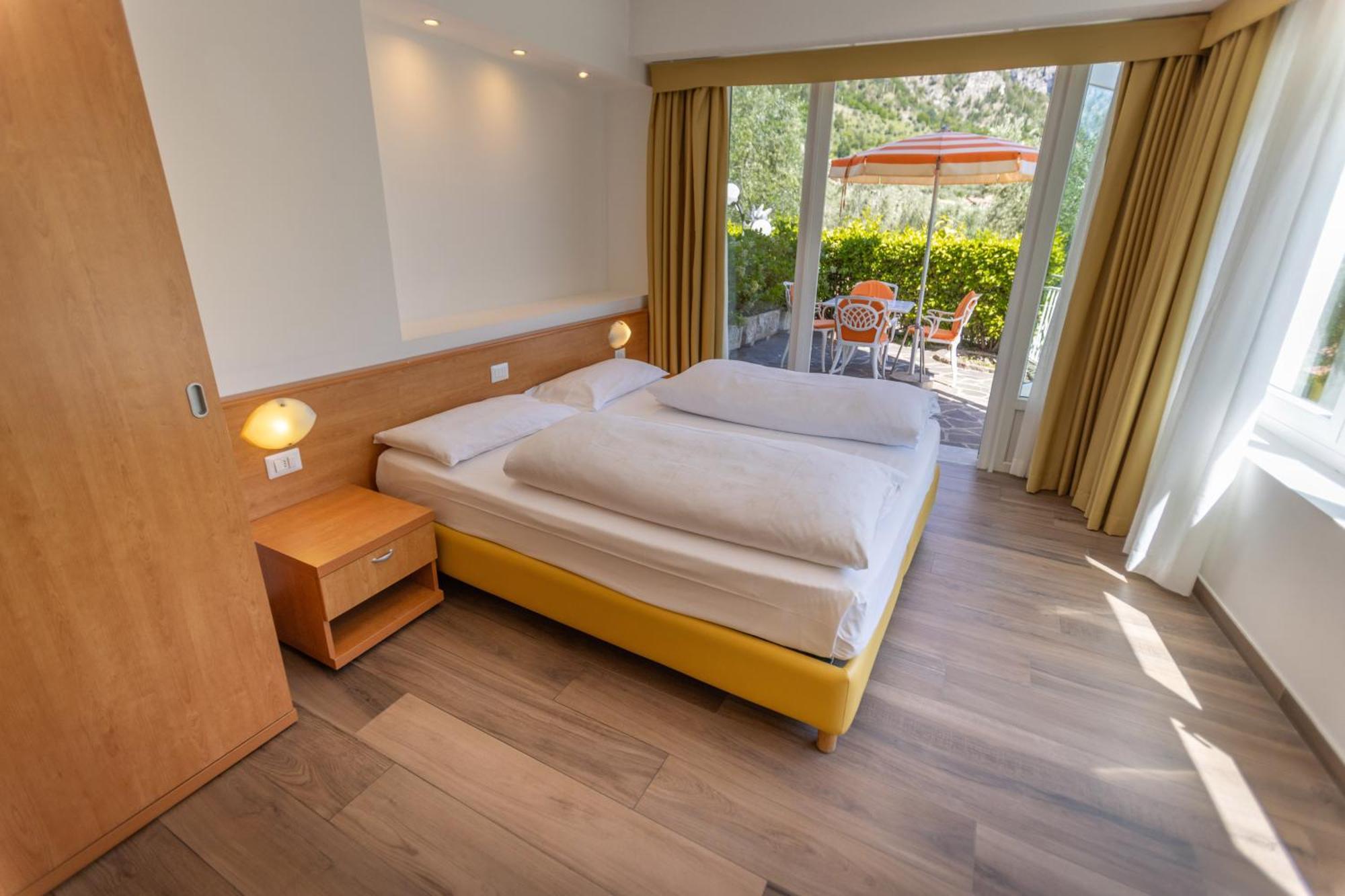 Hotel Villa Margherita Limone sul Garda Ngoại thất bức ảnh