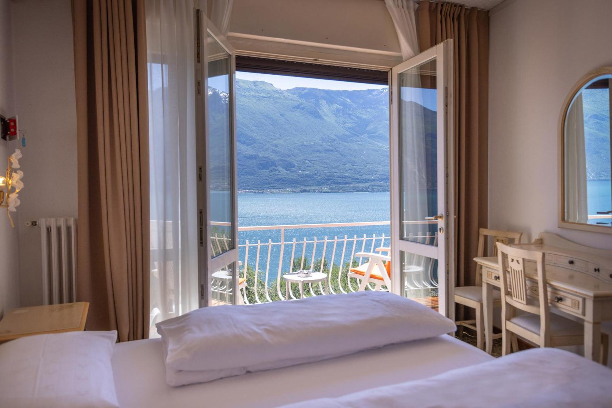 Hotel Villa Margherita Limone sul Garda Ngoại thất bức ảnh