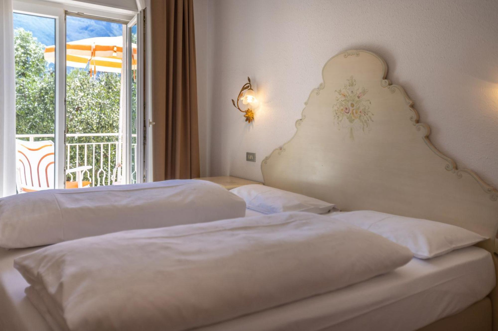 Hotel Villa Margherita Limone sul Garda Ngoại thất bức ảnh
