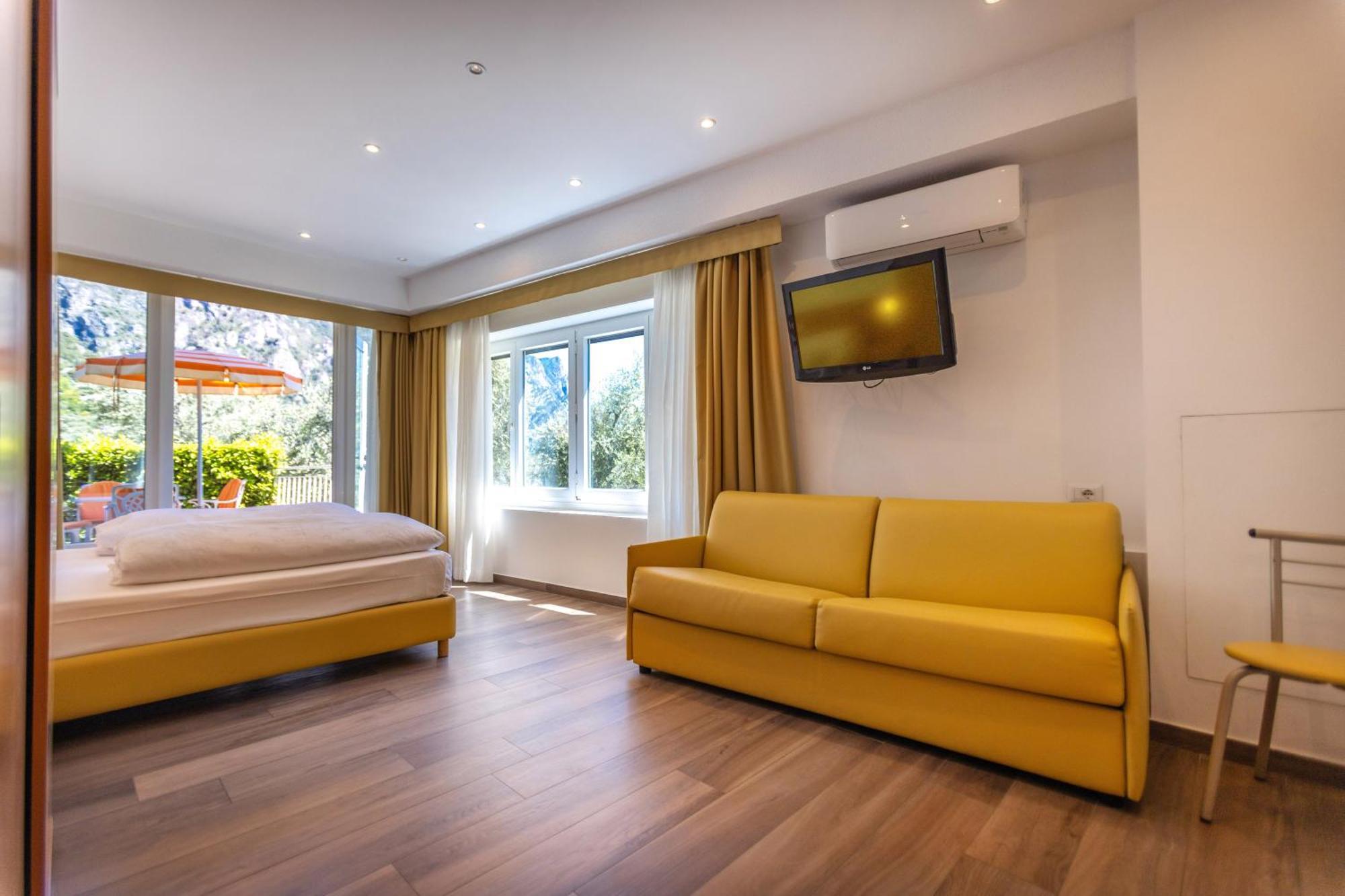 Hotel Villa Margherita Limone sul Garda Ngoại thất bức ảnh