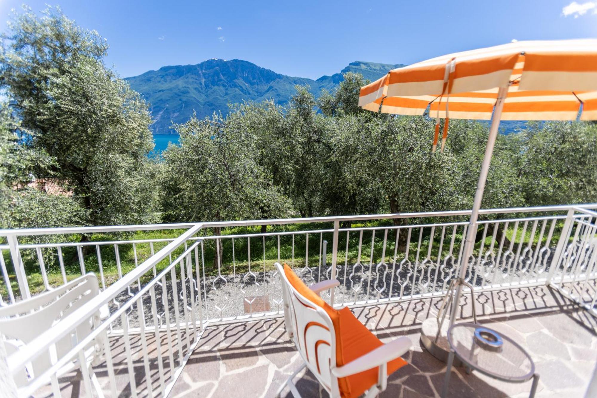 Hotel Villa Margherita Limone sul Garda Ngoại thất bức ảnh