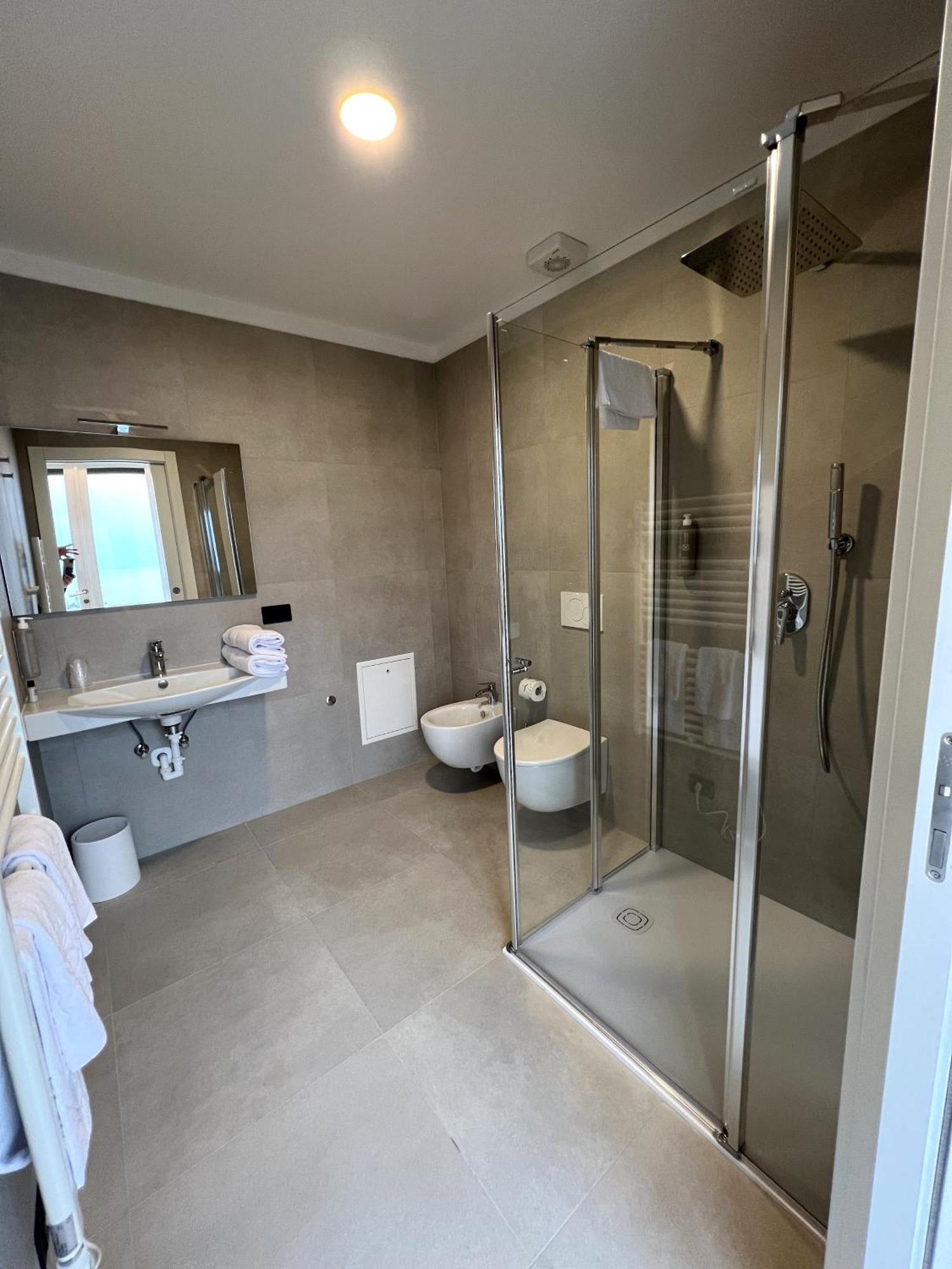 Hotel Villa Margherita Limone sul Garda Ngoại thất bức ảnh